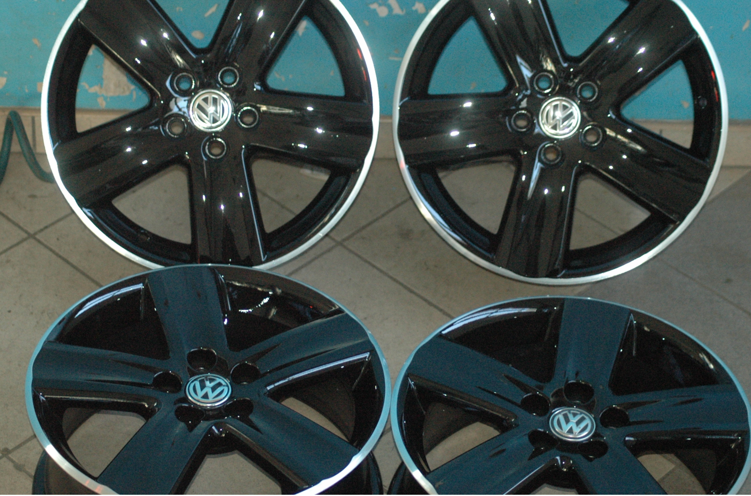 VW 16"