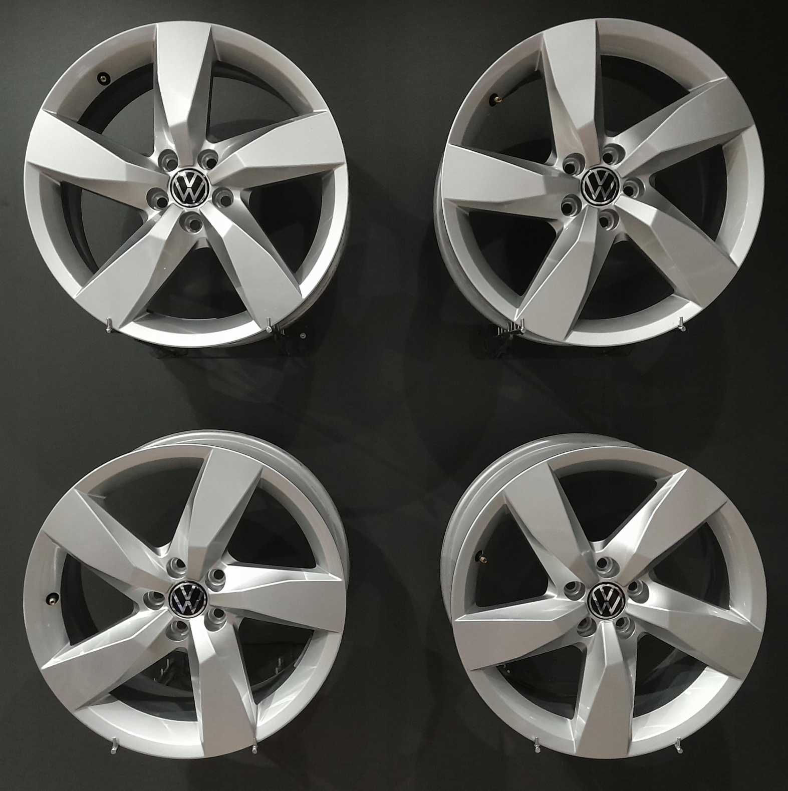 VW 17"