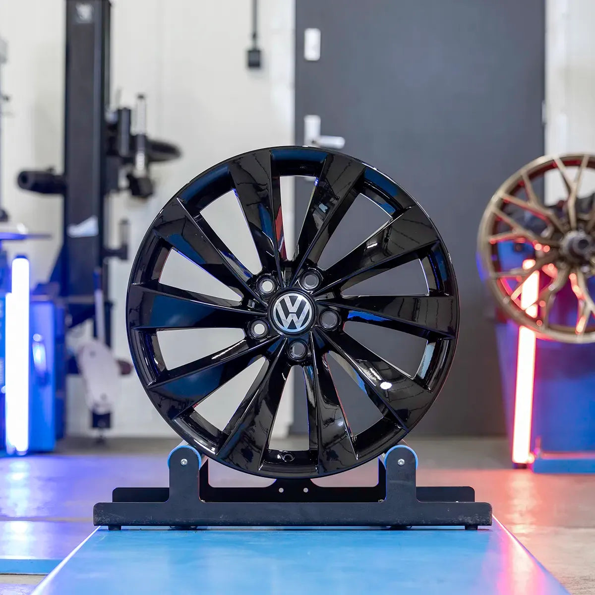 Volkswagen Interlagos 18″ – 3C8601025D – 4 fælge uden dæk – foto 2