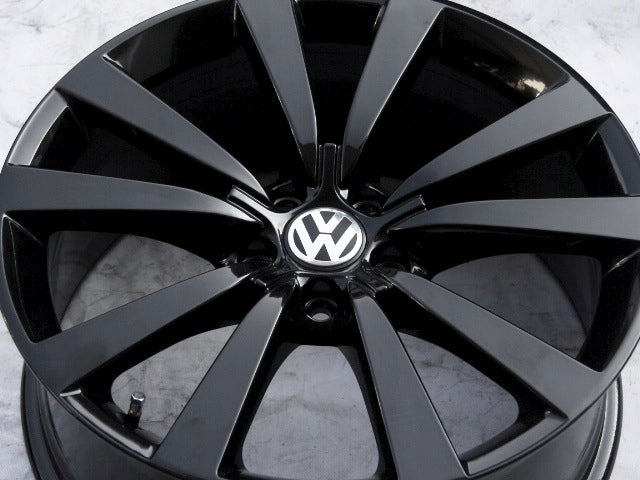 Volkswagen Tornado 19″ – 5C0601025N – 4 fælge uden dæk