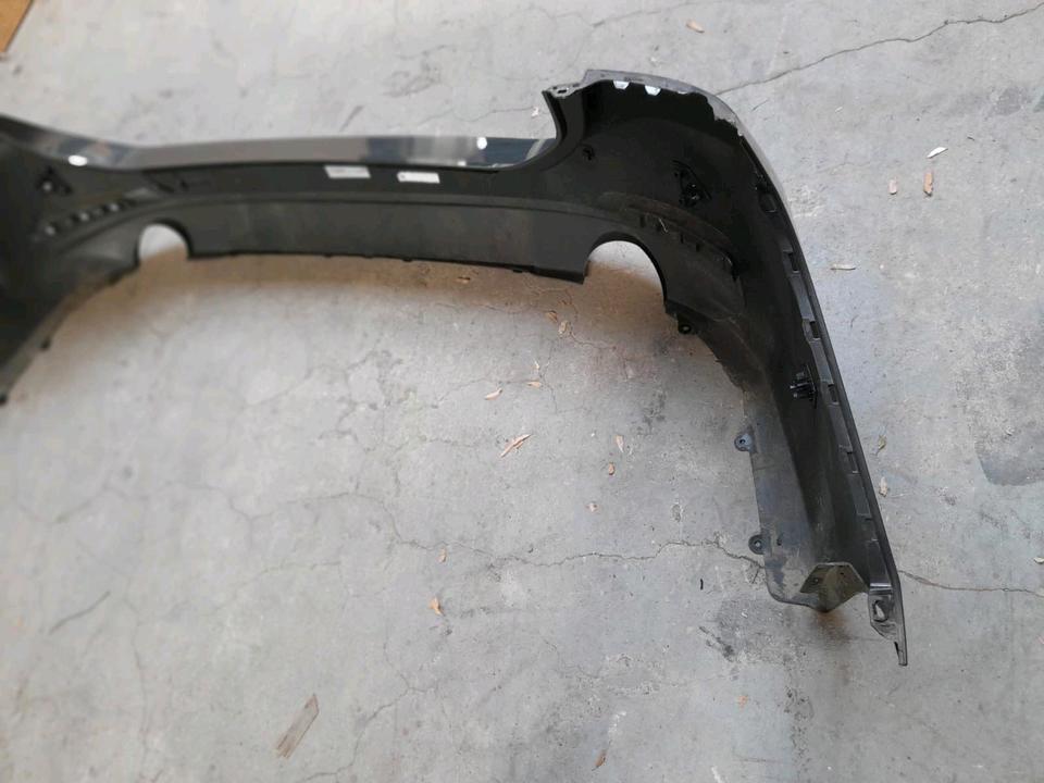 BMW G21 Touring LCI standard – Dravitgrau bagkofangerskal med ridser – foto 5