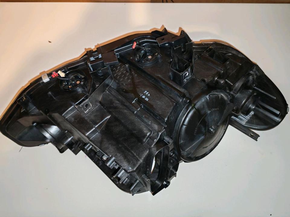 BMW F32 før LCI – venstre bi-xenon AHL-forlygte uden styreenheder – originalfoto 4 af 4