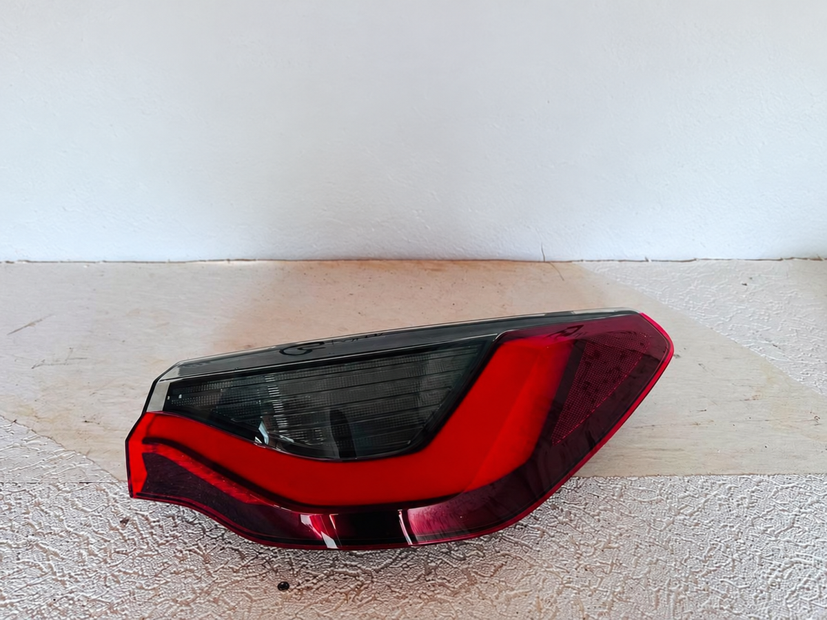 BMW G22/G26 – højre yderbaglygte LED 7477604-15, ECE