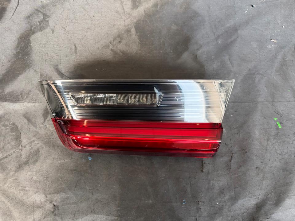 BMW G20/G21 før LCI – højre indre LED-baglygte 7495088 ECE