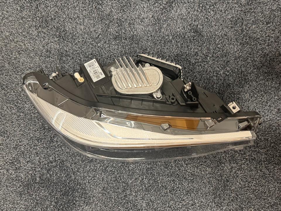 BMW F32 LCI – adaptivt LED-forlygtesæt, 8738705/7498920 LHD – originalfoto 4 af 13