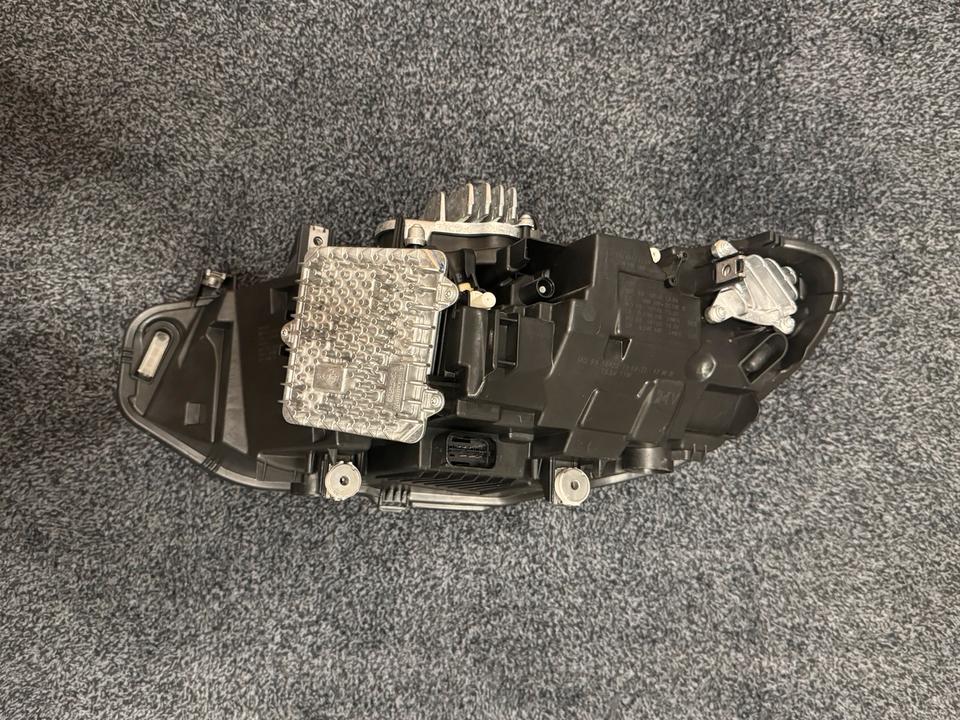 BMW F32 LCI – adaptivt LED-forlygtesæt, 8738705/7498920 LHD – originalfoto 5 af 13