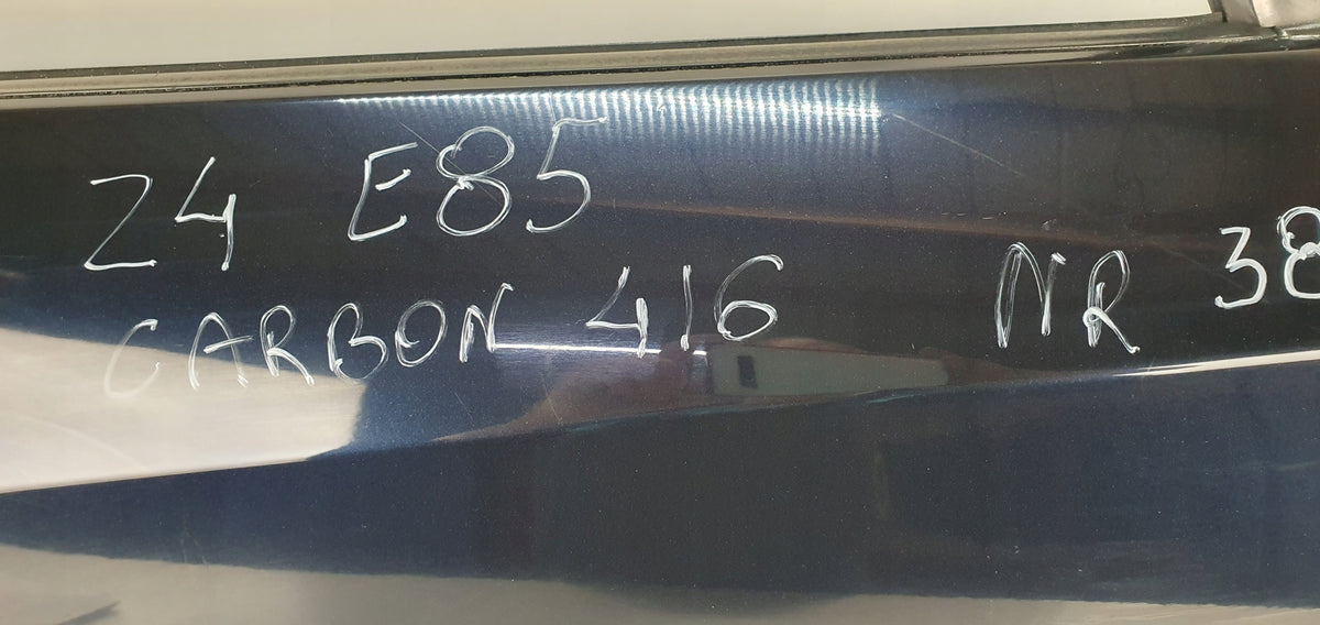 Lak og original lagertekst på BMW E85 dør