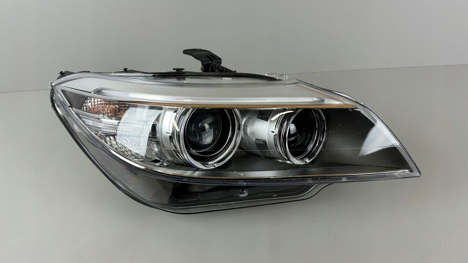 BMW Z4 E89 LCI – højre bi-xenonforlygte ECE 7348940-07 uden styreenhed