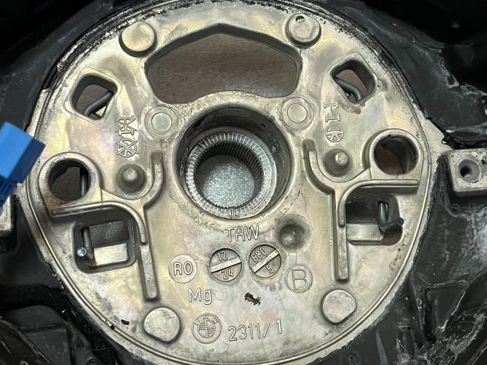 BMW Z4 E89 M-læderrat, løst – uden airbag og knapper, med læderskade – originalfoto 3