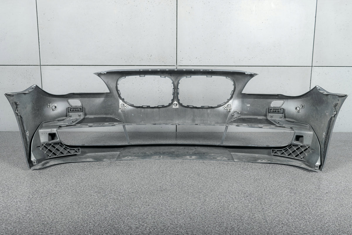 BMW 7-serie F01/F02 – M-Sport for- og bagkofanger, sæt – ridser og revne – foto 3