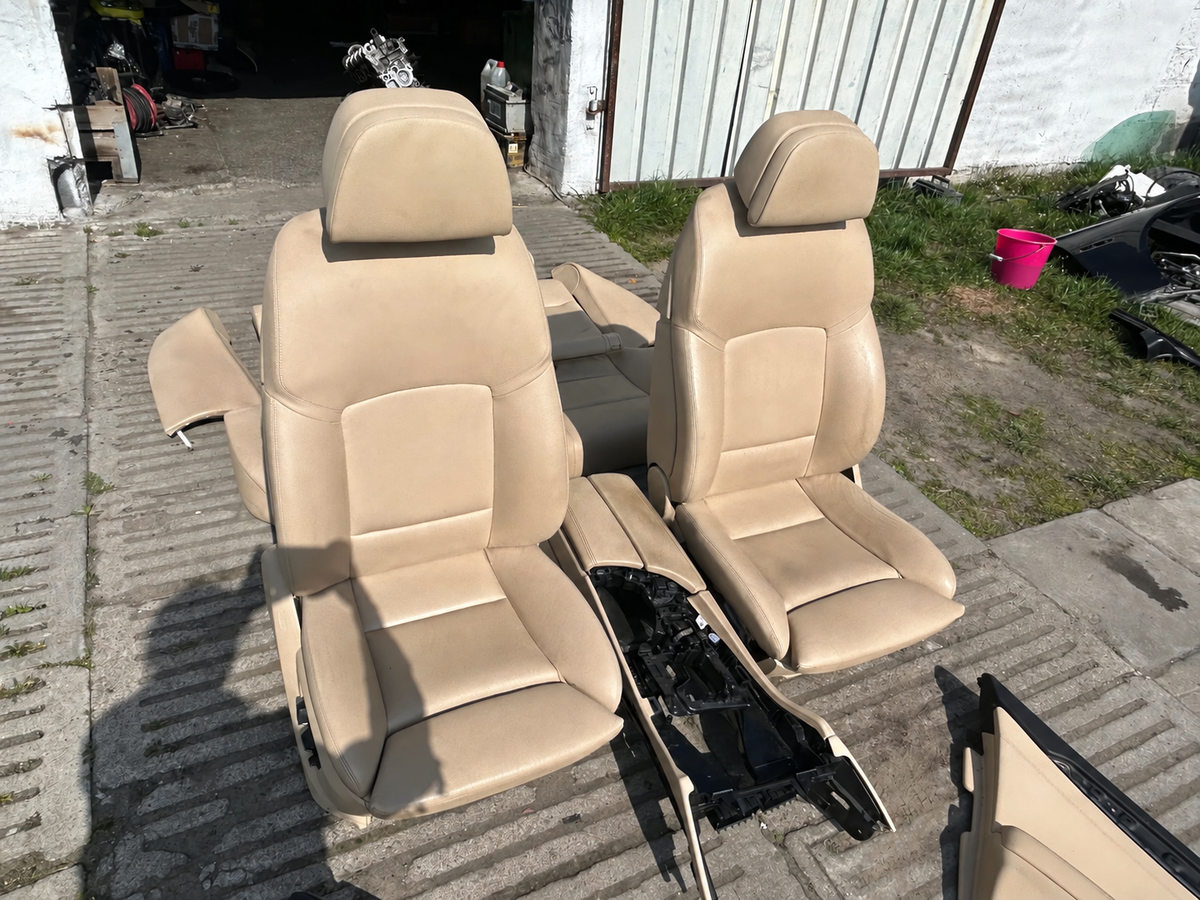 BMW F10 Sedan – beige Komfort-læderinteriør med dørbeklædninger – brugt, til komplettering