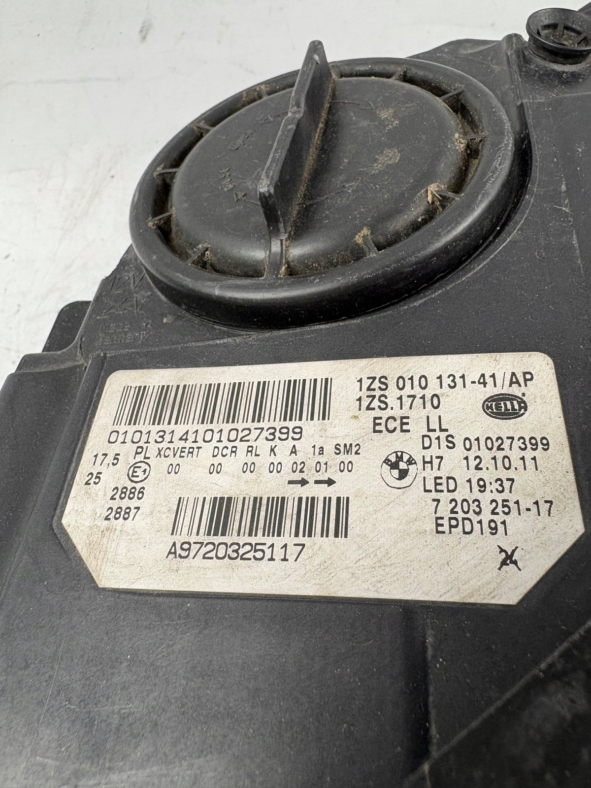 BMW F10/F11 venstre bi-xenon Dynamic-forlygte 2010–2013 – EU, 7203251-17, uden moduler – originalfoto 5