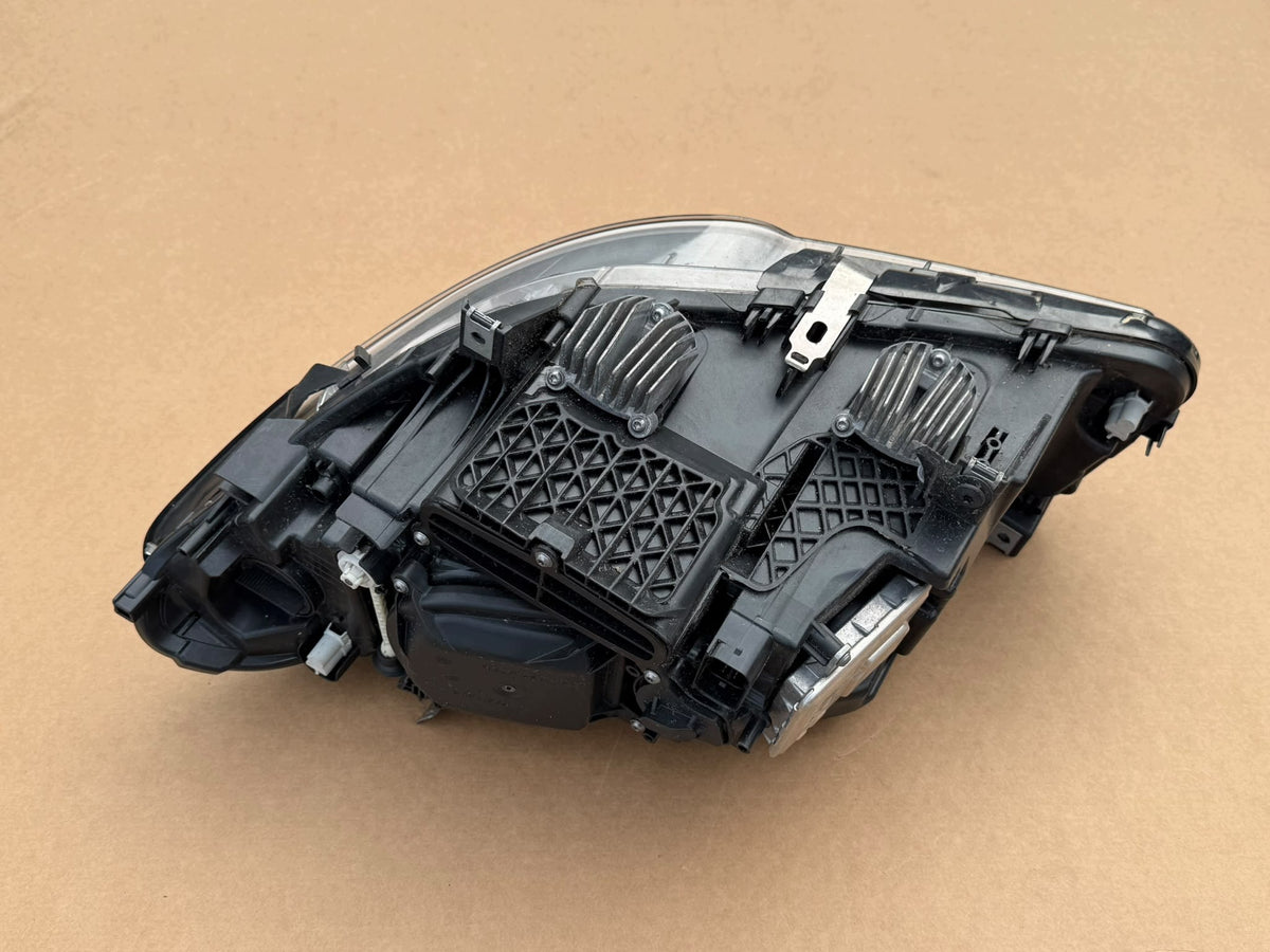 BMW F10/F11 LCI højre bi-xenon-forlygte – EU, ikke-adaptiv, 7317132-10 med moduler – originalt foto 5