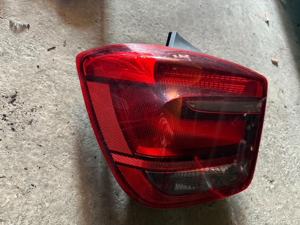BMW F20/F21 før LCI – venstre Low-baglygte EU, 7270095-08 – dokumentationsfoto 2