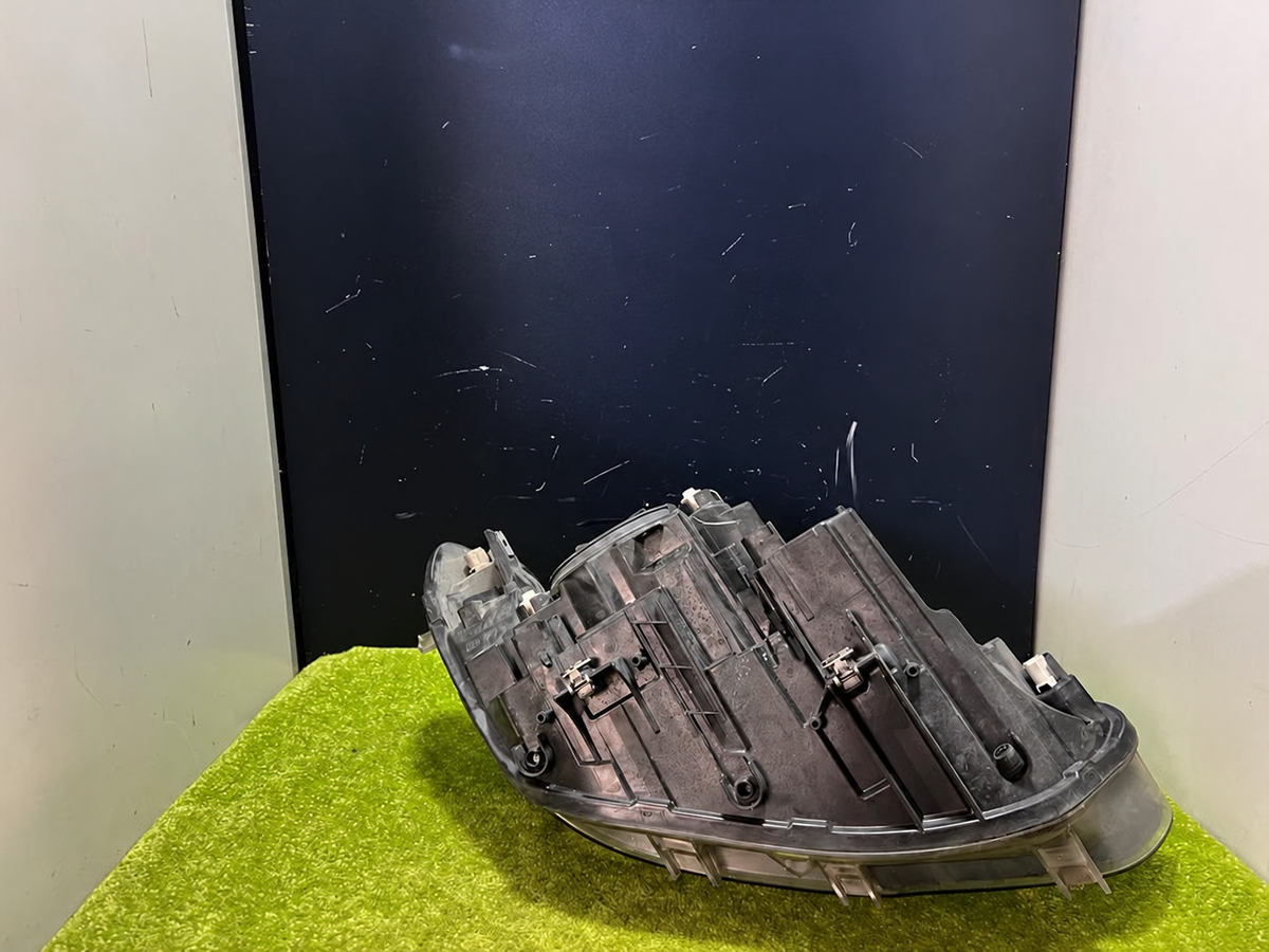 BMW F20/F21 LCI – venstre H7-halogenforlygte EU med LED-kørelys, 7358391-10 – dokumentationsfoto 4