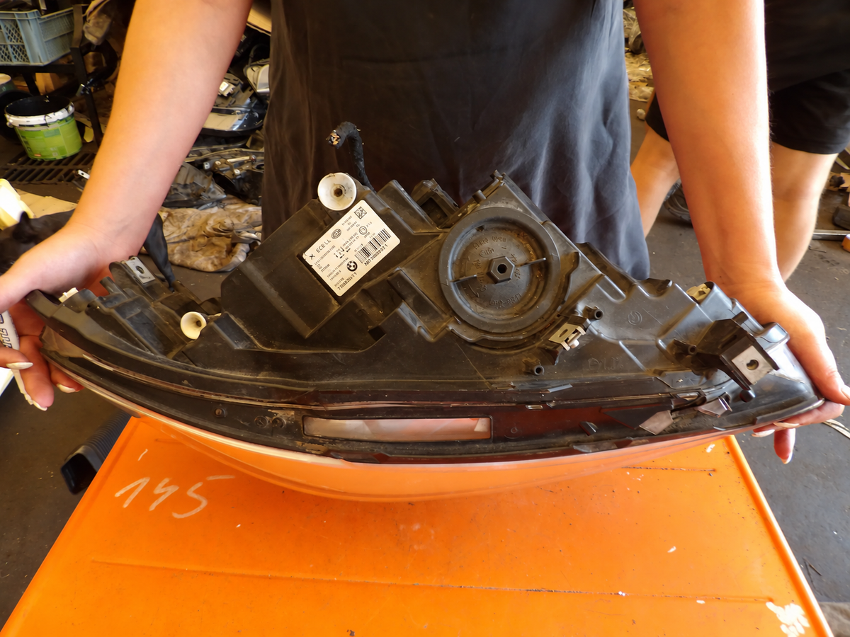 BMW F20/F21 LCI – højre H7-halogenforlygte EU med LED-kørelys, 7358392-11 – dokumentationsfoto 2
