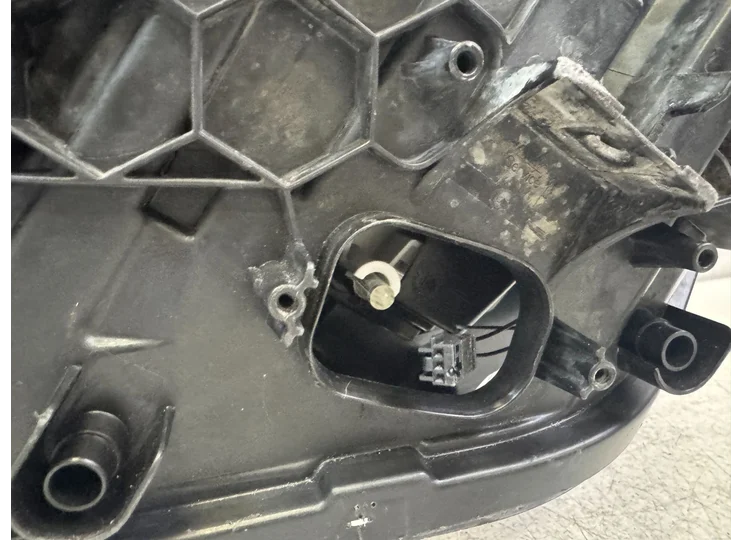BMW F20/F21 LCI – højre ikke-adaptiv LED-forlygte EU, 7435778-02, uden moduler – dokumentationsfoto 4
