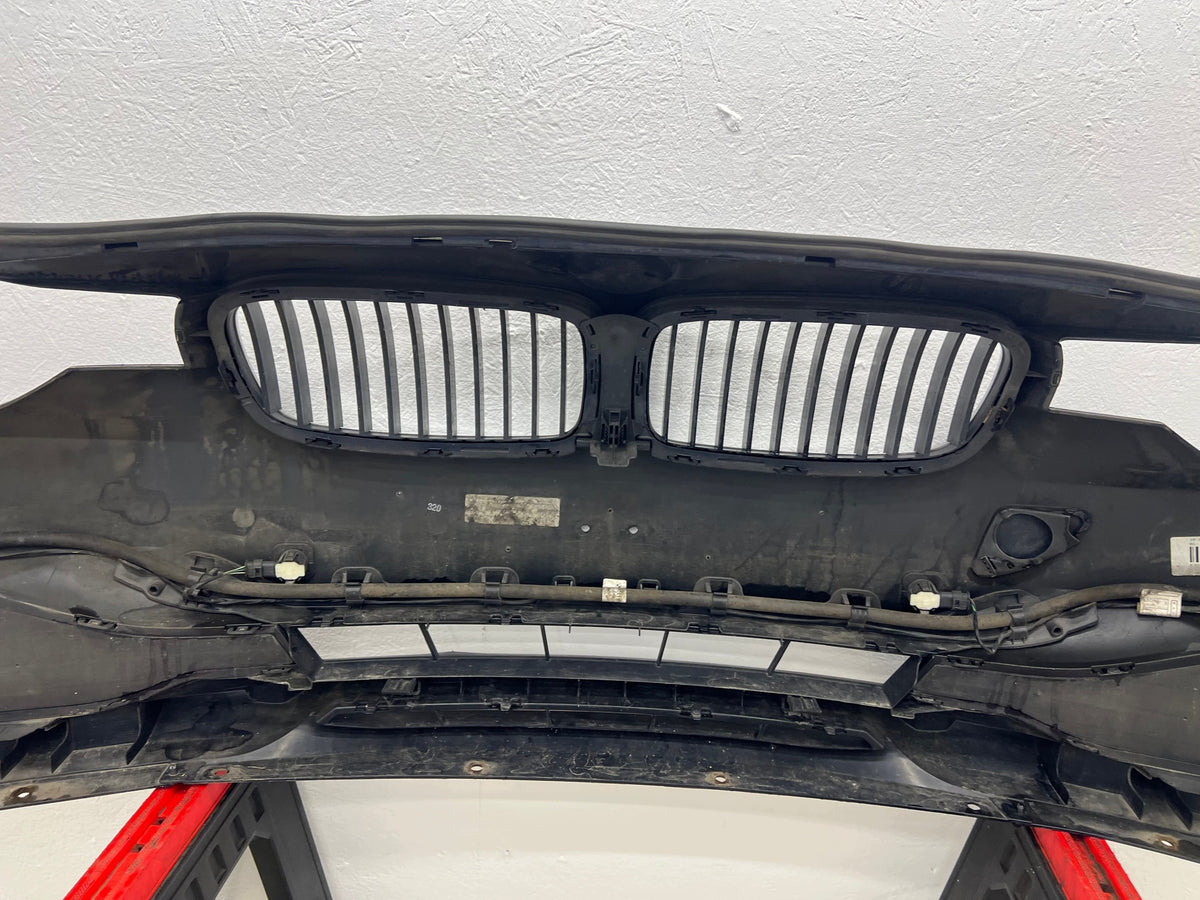 BMW F30/F31 standardforkofanger før LCI A89, med PDC og lygtevask, originalfoto 12