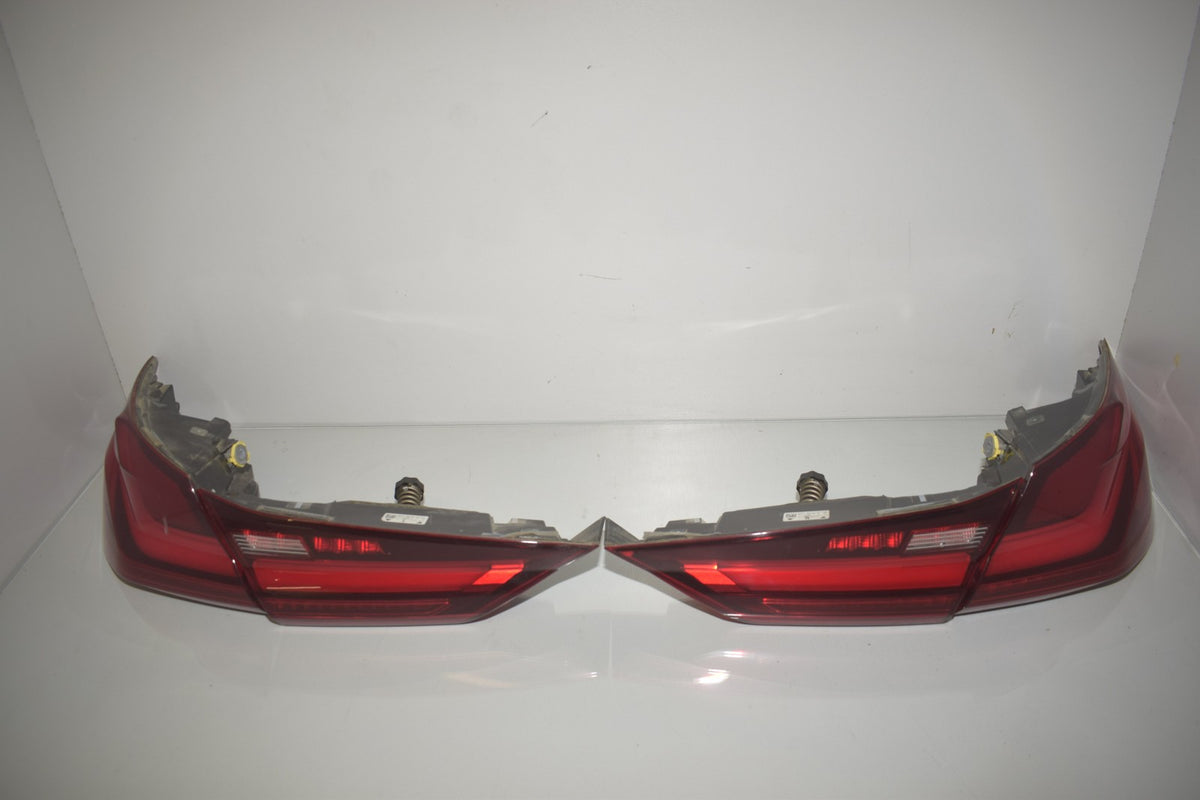 BMW F40 – High LED-baglygtesæt, fire enheder venstre/højre og indre/ydre – originalfoto 3