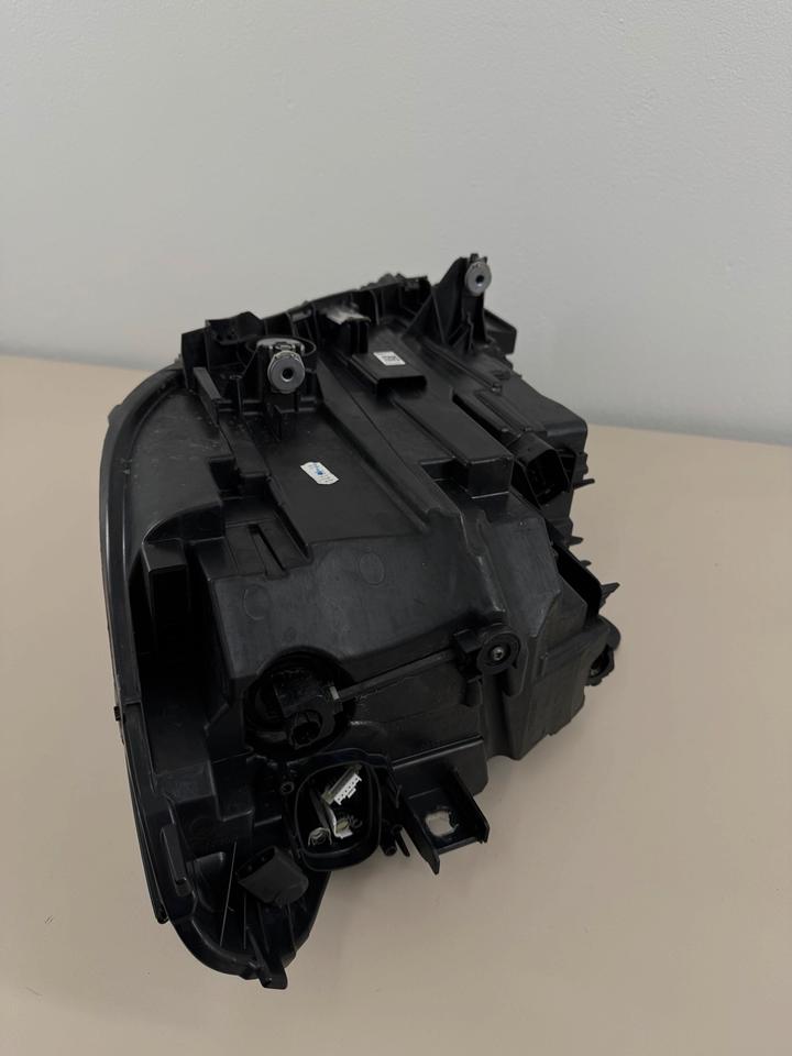 BMW F40 – højre LED-forlygte EU/LHD, 63119482808-08 – originalfoto 10