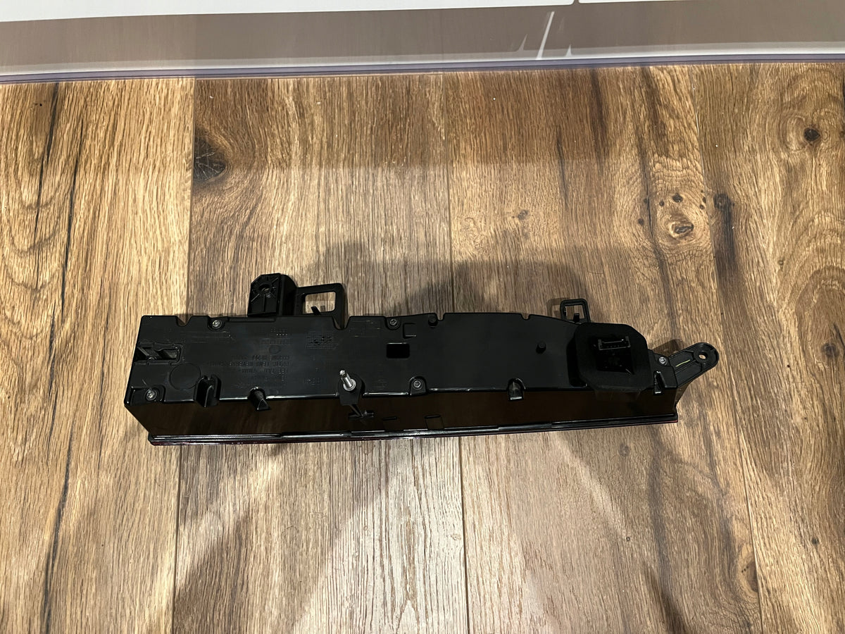 BMW X6 G06 LCI venstre indvendige baglygte – originalfoto 5