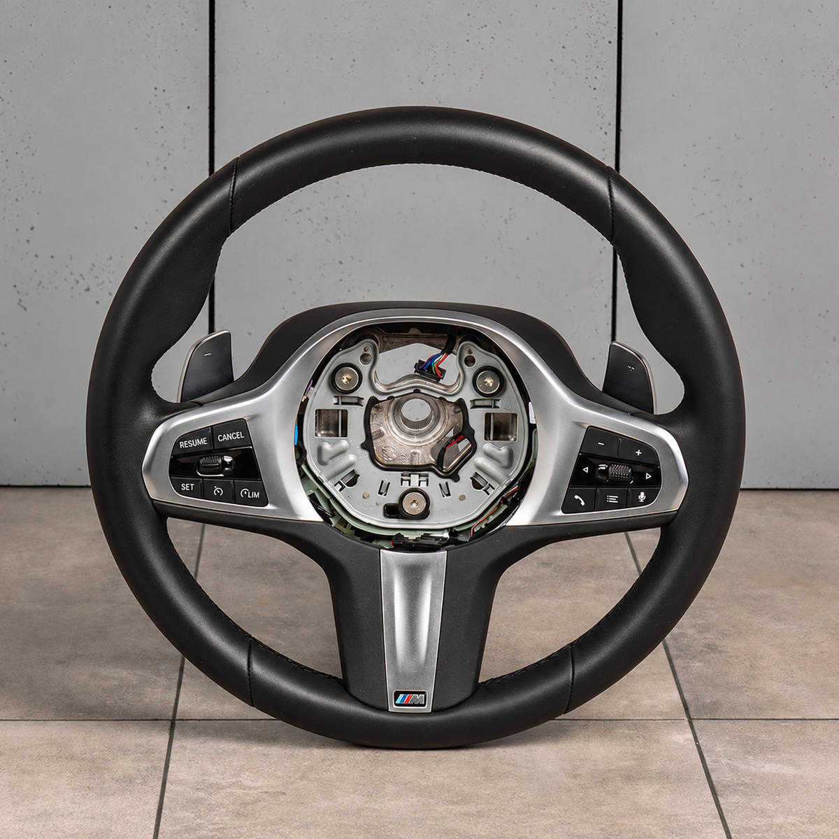 BMW Z4 G29 M-Sport læderrat – skiftegreb, vibration, uden airbag og varme