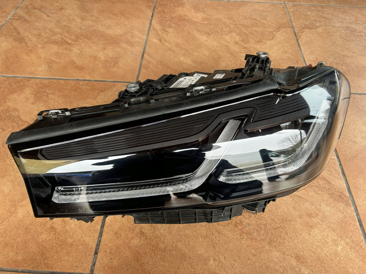 BMW G30/G31 LCI – sorte EU Adaptive LED-forlygter med moduler, par – brugt – uændret originalfoto 1