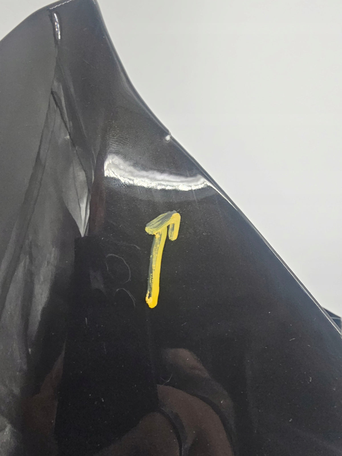 BMW 7-serie G70 – højre forskærm, 41359628642 – med buler – foto 3