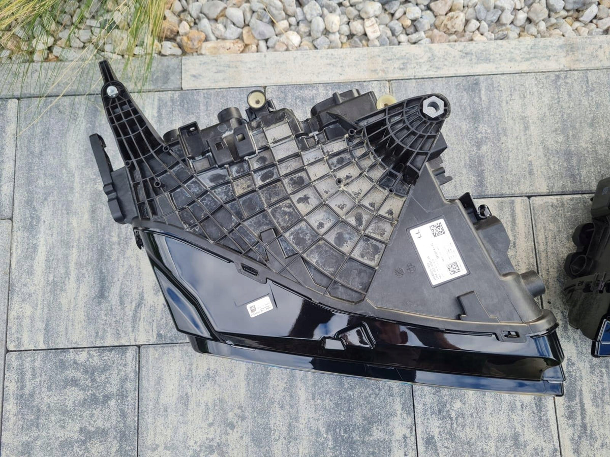 BMW 7-serie G70 – højre Base LED-forlygte, EU, 5B33EF4-01 – uden moduler