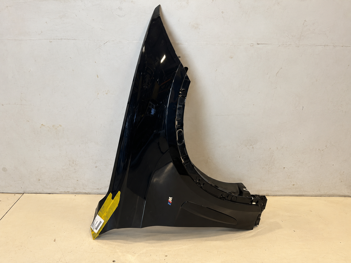 BMW X6 F16 – original højre forskærm, OE 51657373544