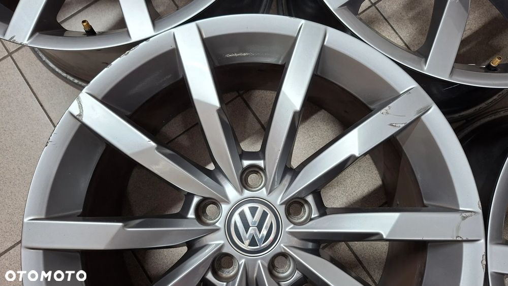 Volkswagen Monterey 18″ – 3G0601025Q – 4 fælge uden dæk – foto 4