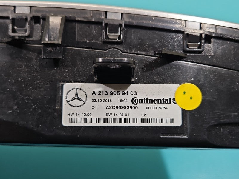 Mercedes-Benz og Continental-mærkat A2139059403 med hardware og software