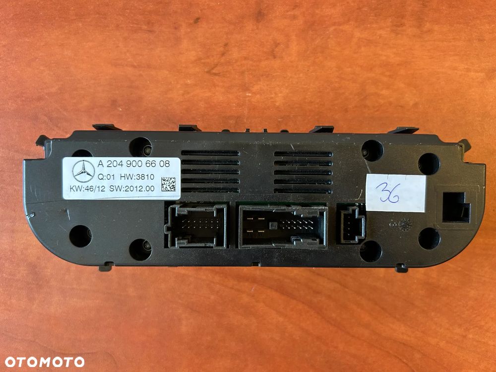 Mercedes W204 klimapanel A2049006608 – detalje