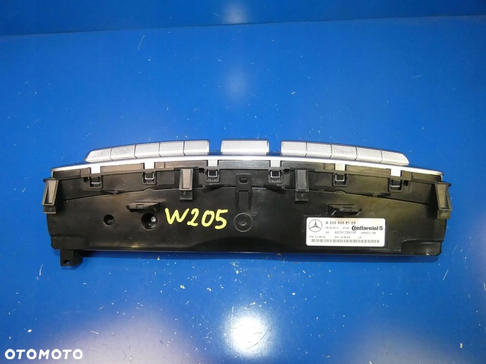 Mercedes W205 klimapanel A2059058105 – bagside og monteringspunkter