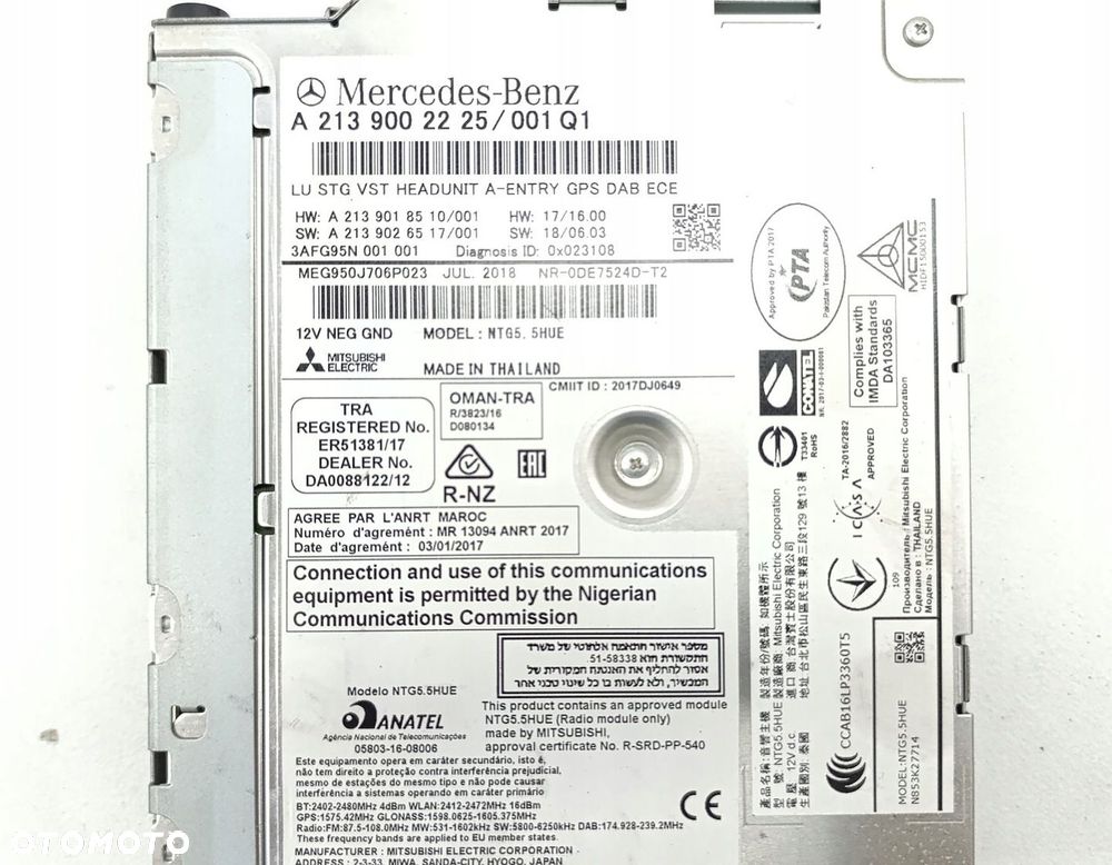 Mercedes- og Mitsubishi-mærkat A2139002225 med GPS DAB ECE