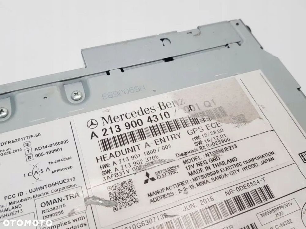 Mitsubishi-mærkat HEADUNIT A ENTRY GPS ECE, A2139004310