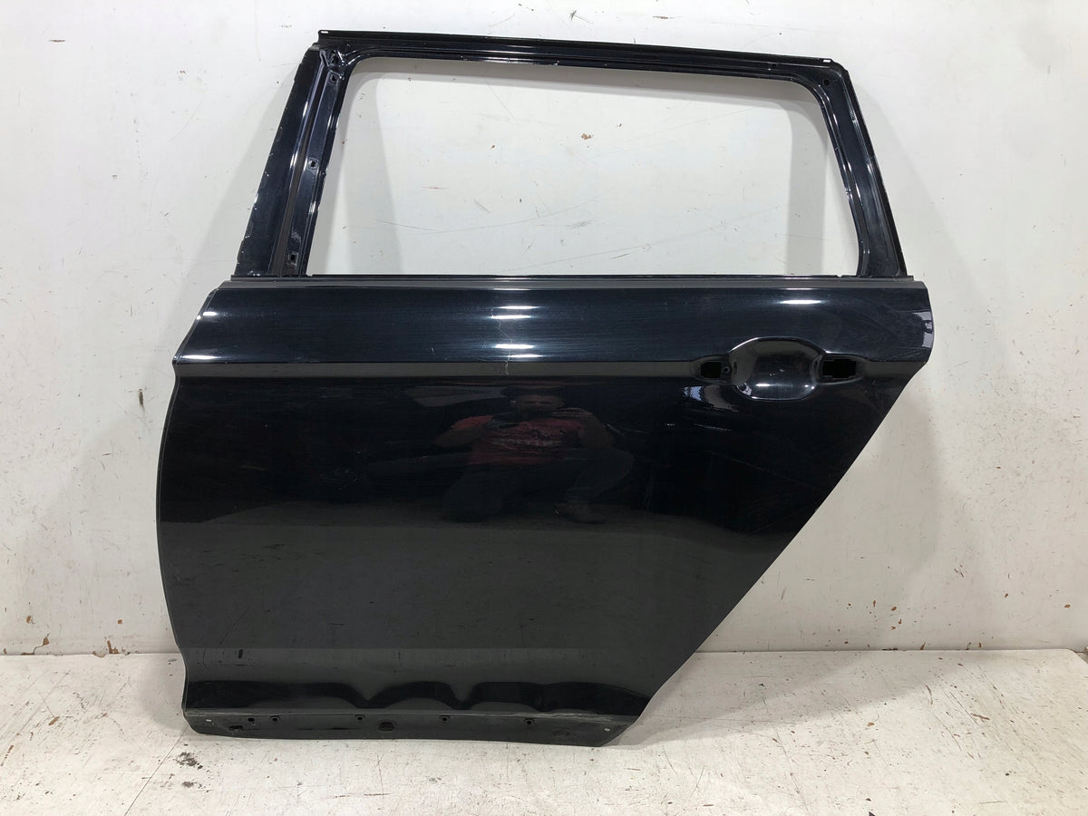 VW Passat B8 2018 Variant – venstre bagdør, sort dørskal 3G9833311F