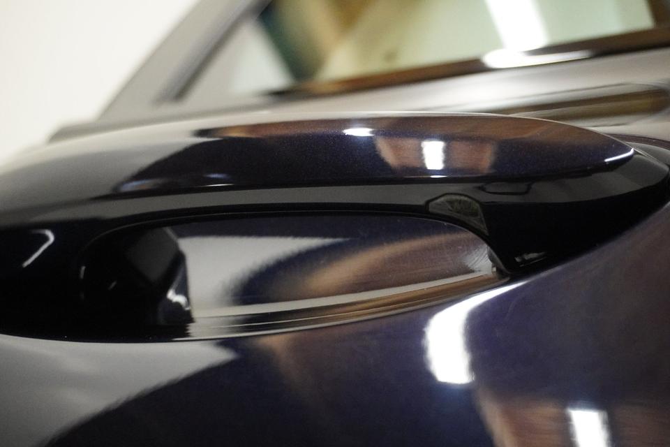 BMW X4 G02 – højre bagdør i Carbon Schwarz 416 med rude og mekanisme, brugt – den konkrete del, foto 2