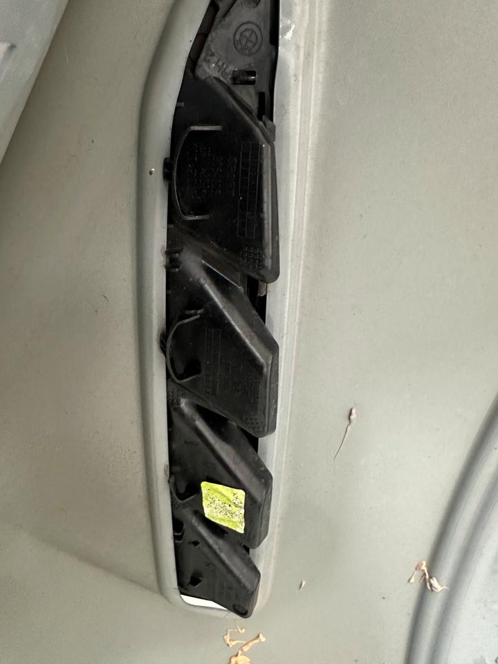 BMW X3 G01 – højre forskærm C4P med M-gælle, bulet reparationsdel – originalfoto 3