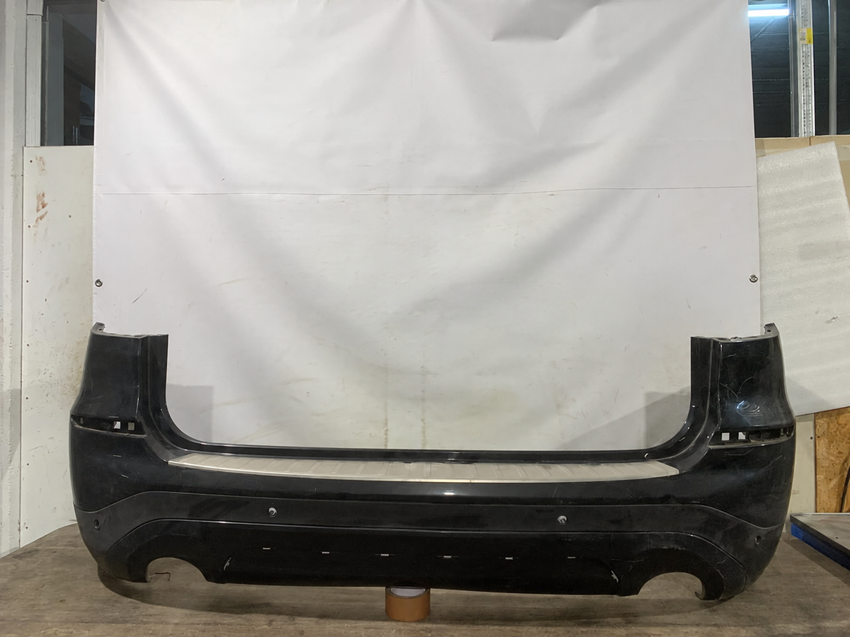 BMW X3 G01 – bagkofangerskal med sølv læssekant, ridset reparationsdel