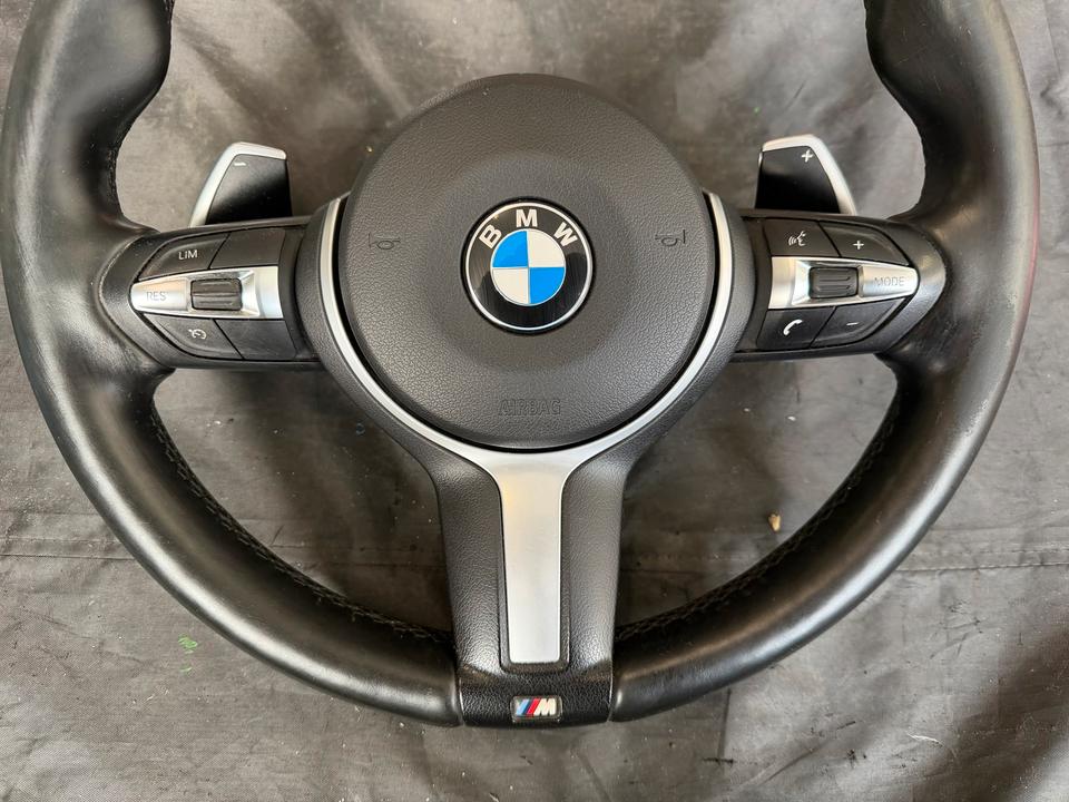 BMW F20/F21 M-rat med skiftepal, multifunktion og annonceret varme – originalfoto 2, faktisk stand bevaret