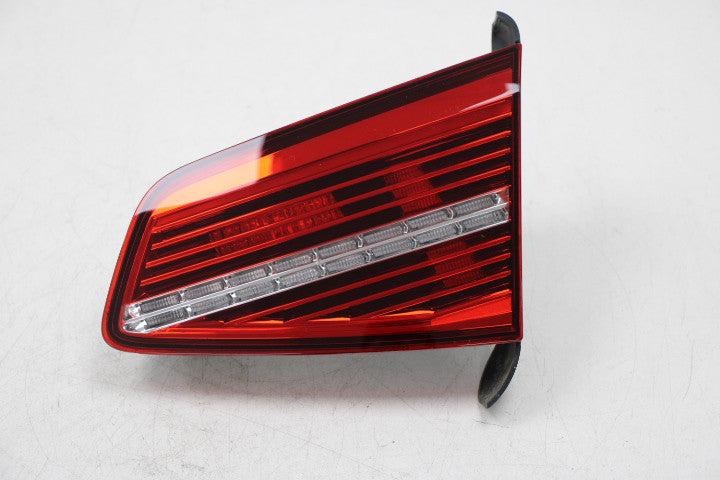 VW Passat B8 sedan højre indre LED-baglygte – 3G5945308E