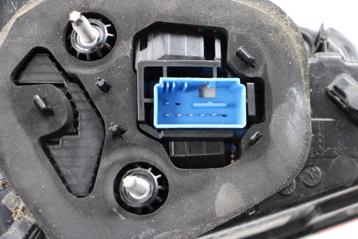 VW Passat B8 sedan højre indre LED-baglygte – 3G5945308E – originalfoto 3 af den konkrete vare