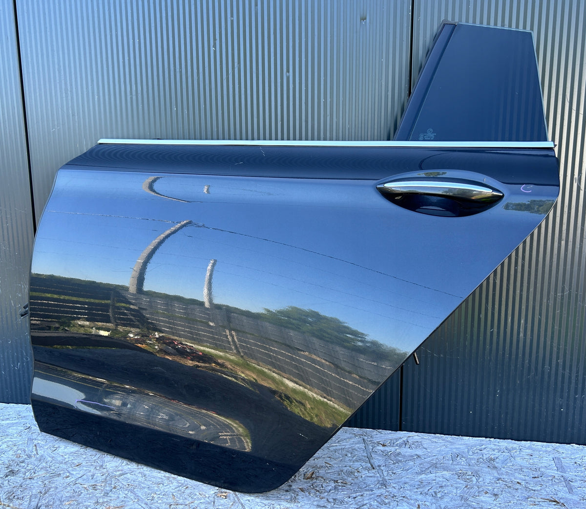 BMW 5-serie F07 GT – venstre bagdør, B90 Sophistograu, rude og soft-close