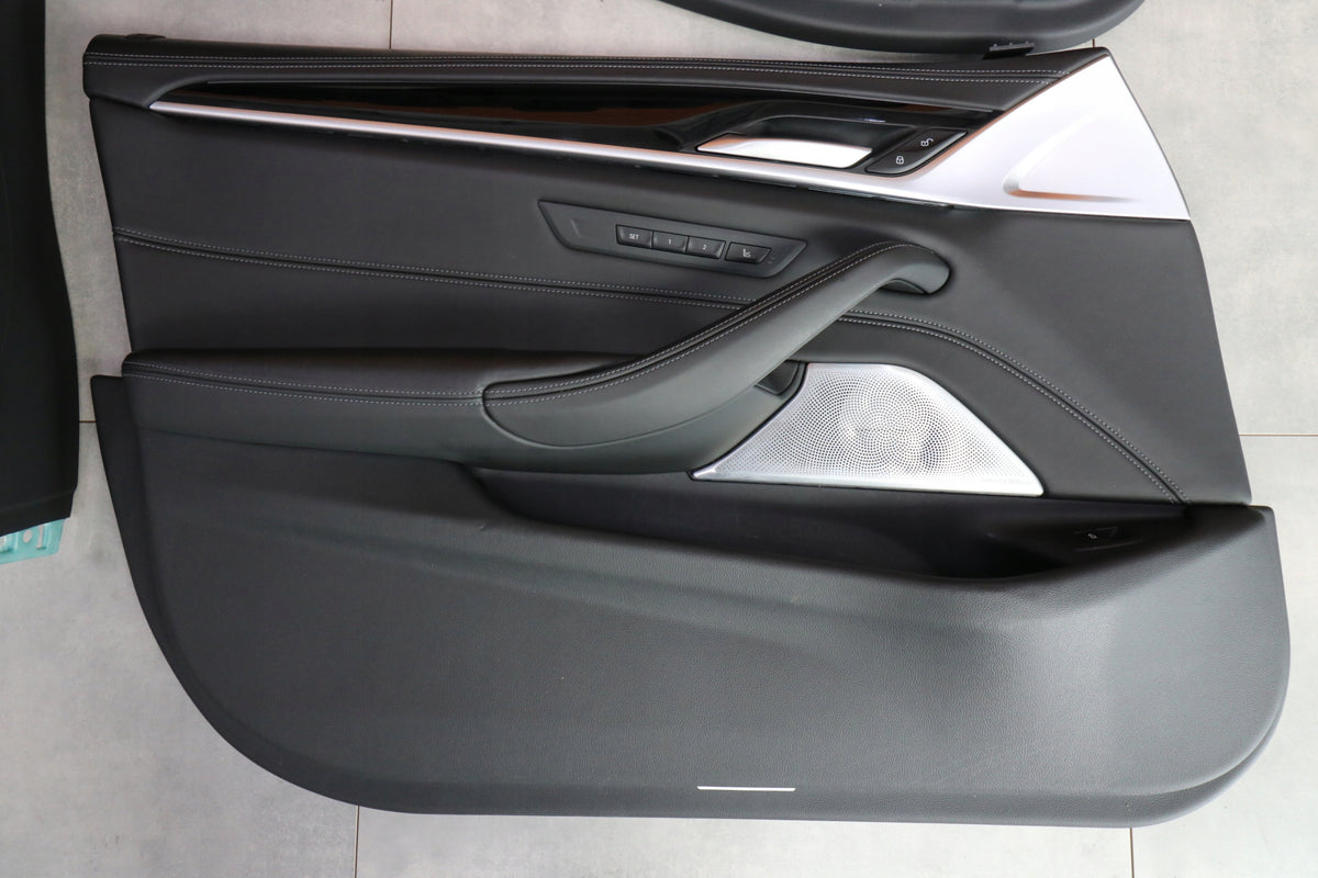 BMW M5 F90 LCI – X3SW Merino-interiør, ventilation og massage – uden airbags – foto 2, konkret brugt del; stand og mærkninger bevaret