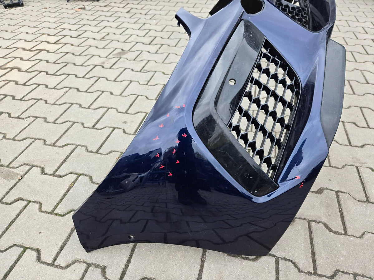 BMW M8 F91 – blå forkofanger med nederste gitre, lakskader – foto 2