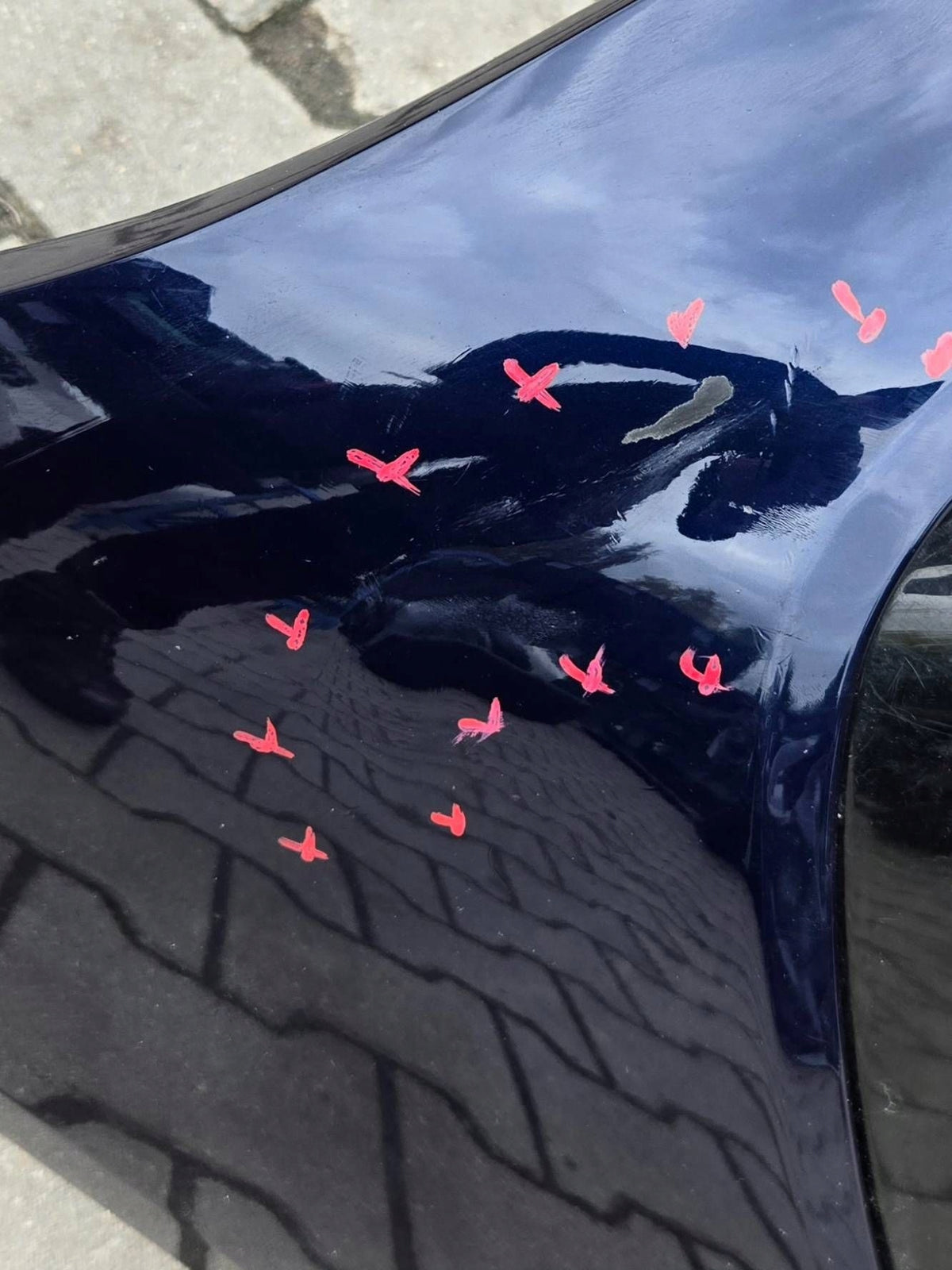 BMW M8 F91 – blå forkofanger med nederste gitre, lakskader – foto 6