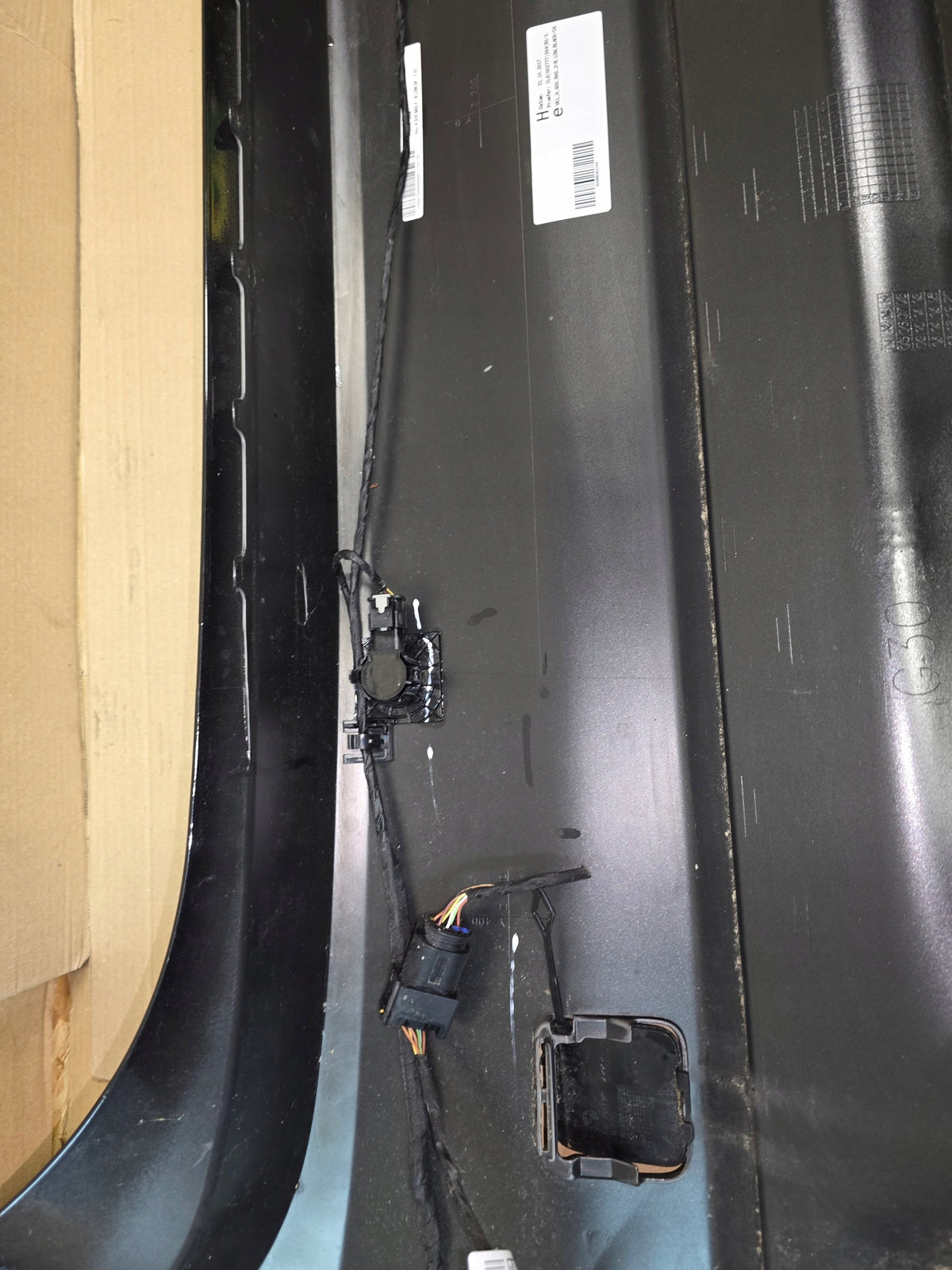 BMW 5-serie G30 sedan – standard bagkofanger, 475, 4 PDC – Tilslutningsstik med afklippede ledningsender