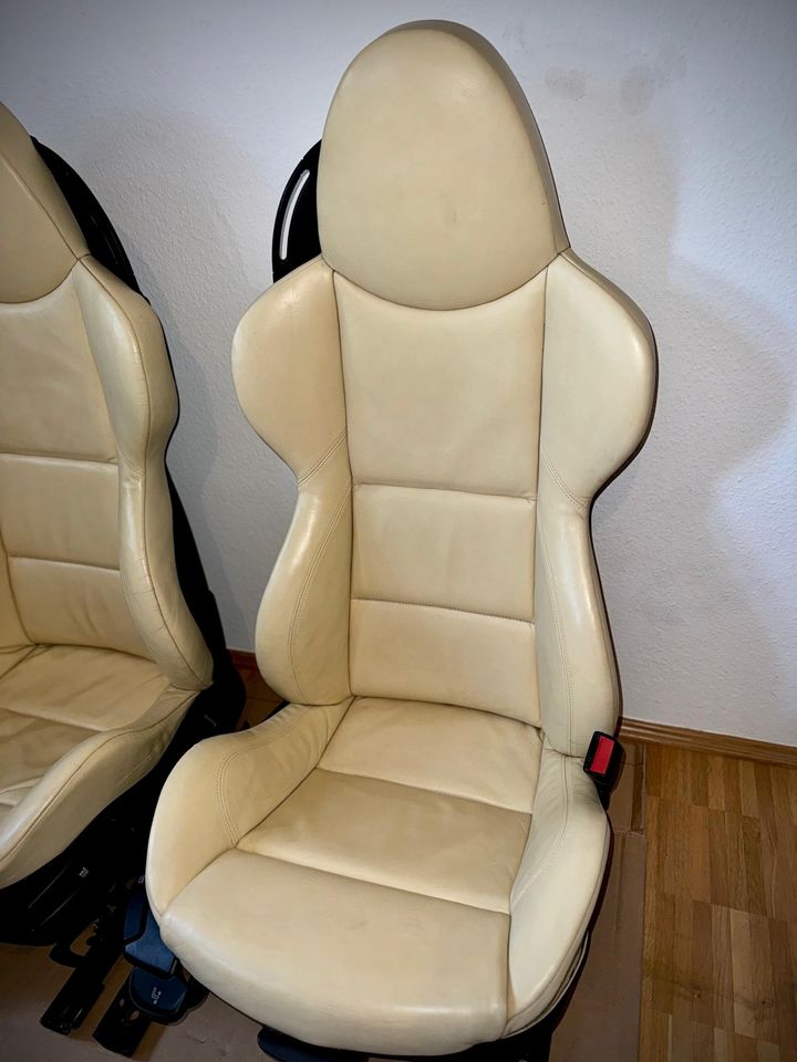 BMW Z4 E85/E86 – beige M-sportsforsæder, manuel justering og sædevarme – foto 2