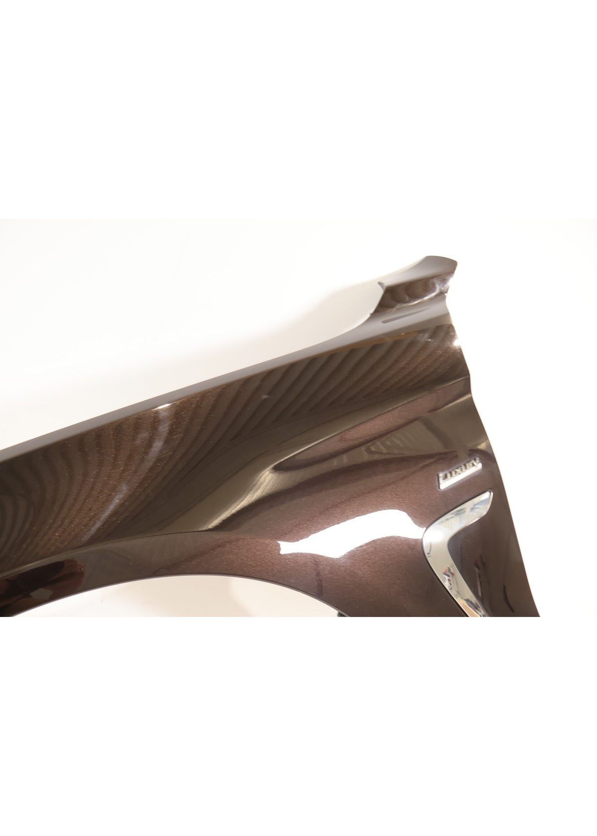 BMW F32 Coupé – venstre forskærm B53 med Luxury-detalje og bule – originalfoto 4